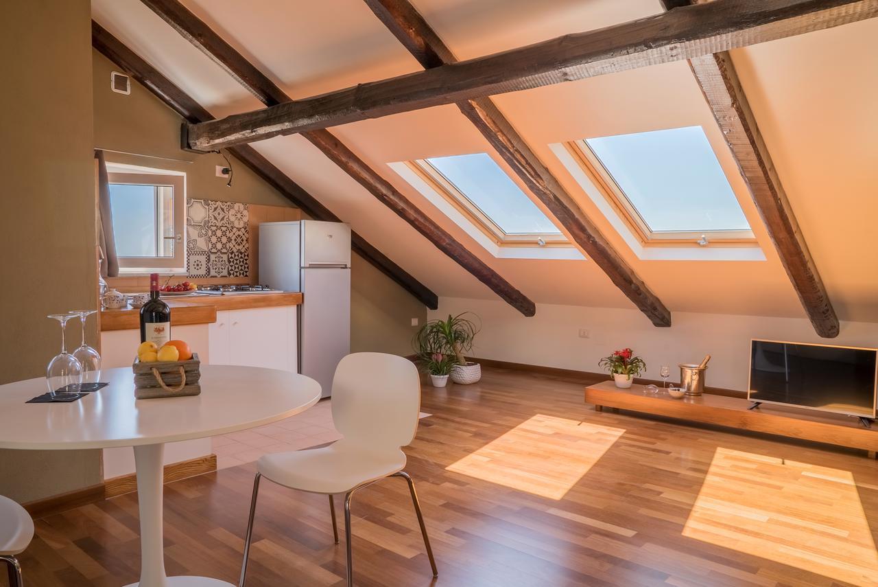 サレルノ Plaium Montis Bed & Breakfast エクステリア 写真