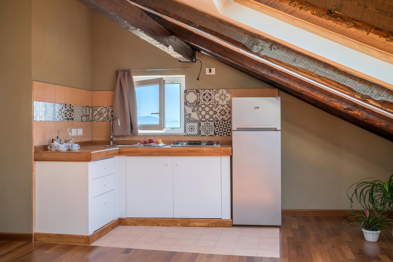 サレルノ Plaium Montis Bed & Breakfast エクステリア 写真
