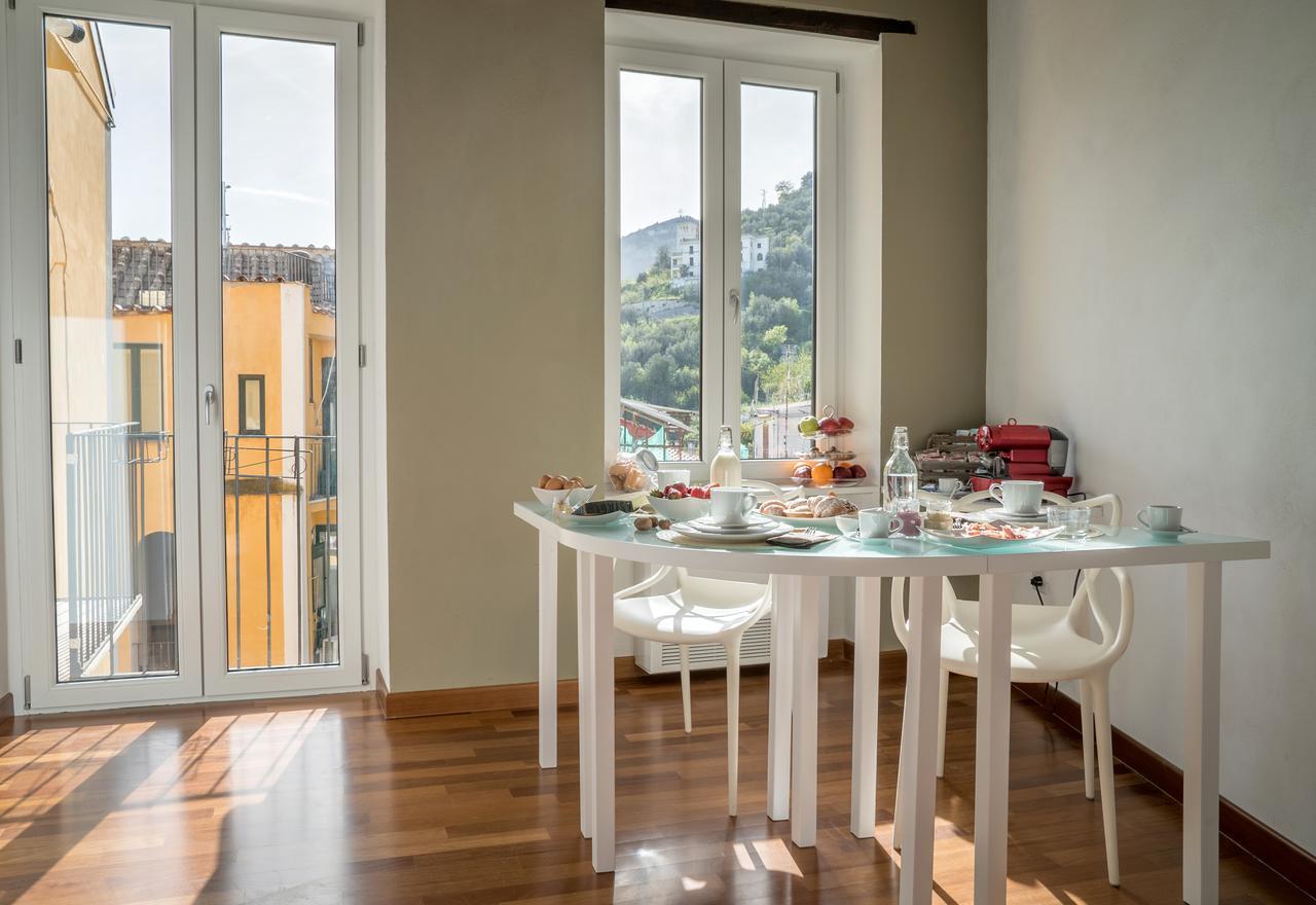 サレルノ Plaium Montis Bed & Breakfast エクステリア 写真