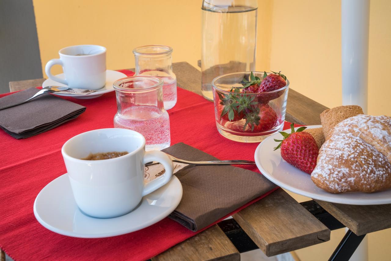 サレルノ Plaium Montis Bed & Breakfast エクステリア 写真