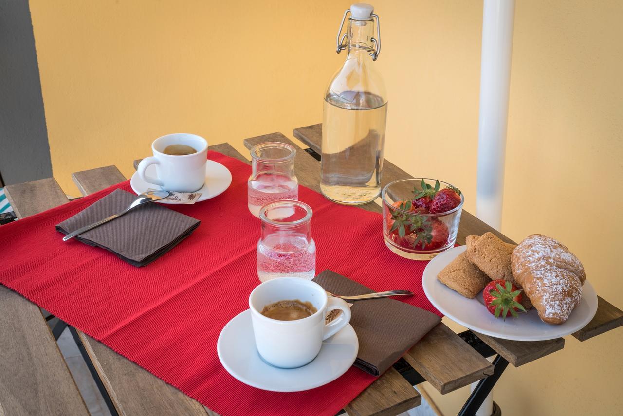 サレルノ Plaium Montis Bed & Breakfast エクステリア 写真